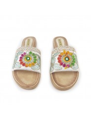 LOW LEATHER CLOGS WITH FLOWERS