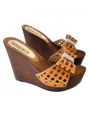 WEDGE LEATHER CLOG