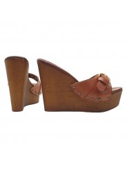 WEDGE LEATHER CLOGS WITH BUCKLE