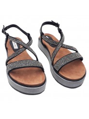 BLACK SANDALS WITH STRASS