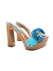 TURQUOISE CLOGS WITH COMFY HEEL AND JEWEL ACCESSORY