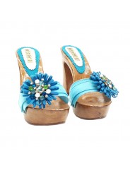 TURQUOISE CLOGS WITH COMFY HEEL AND JEWEL ACCESSORY