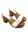 WHITE CLOGS WITH COMFY HEEL