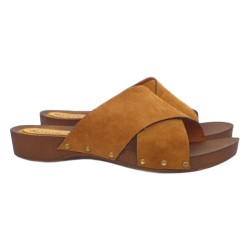 FLAT BROWN CLOGS IN SUEDE