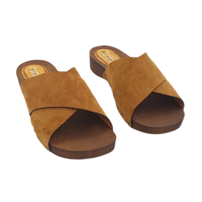 FLAT BROWN CLOGS IN SUEDE