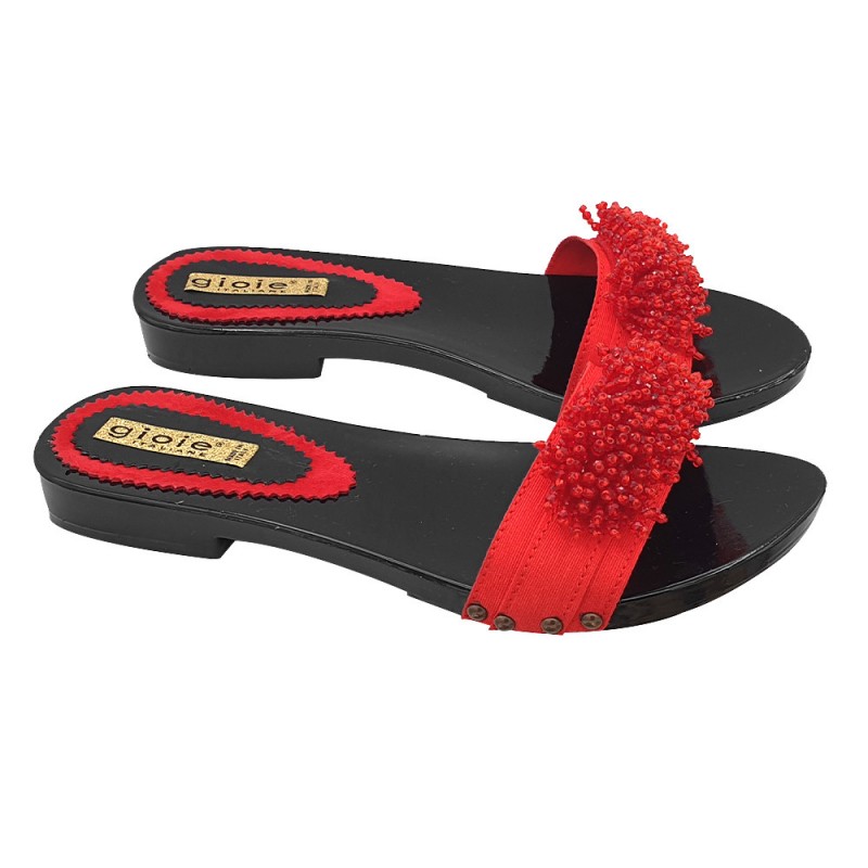 LOW RED CLOGS WITH BEADS