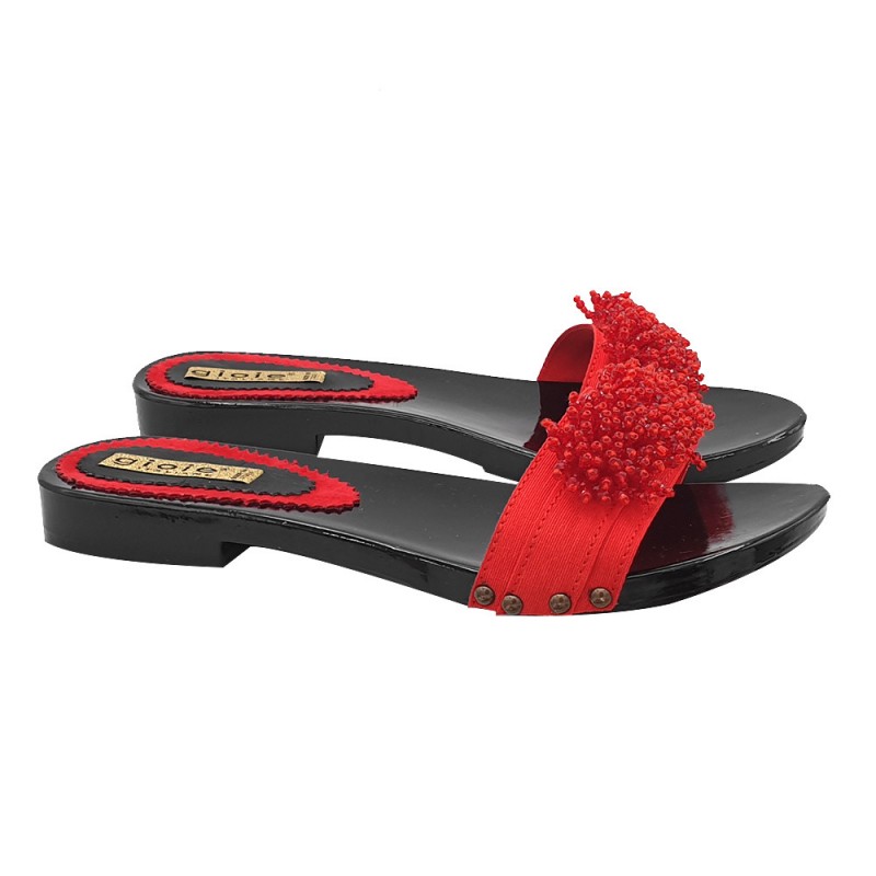 LOW RED CLOGS WITH BEADS