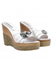 SILVER WEDGES IN LEATHER WITH JEWEL APPLICATION