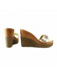 WOMEN'S WEDGE IN GENUINE GOLD LEATHER