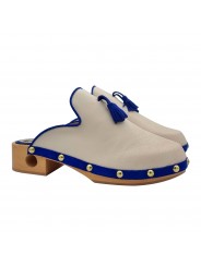 BEIGE WOODEN CLOGS WITH BLUE SUEDE BOWS