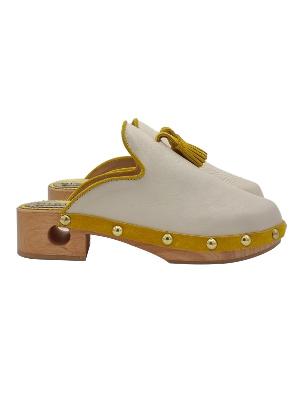 BEIGE WOODEN CLOGS WITH YELLOW SUEDE BOWS