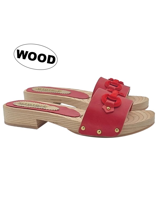 RED WOODEN CLOGS WITH ACCESSORY